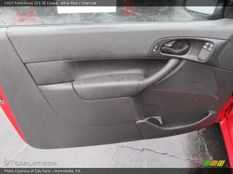 Infra-Red / Charcoal 2007 Ford Focus ZX3 SE Coupe