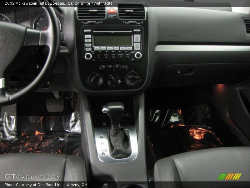 Candy White / Anthracite 2009 Volkswagen Jetta SE Sedan
