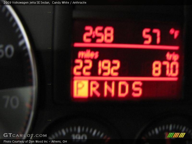 Candy White / Anthracite 2009 Volkswagen Jetta SE Sedan