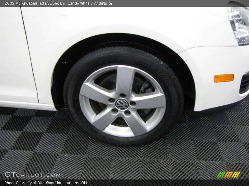 Candy White / Anthracite 2009 Volkswagen Jetta SE Sedan