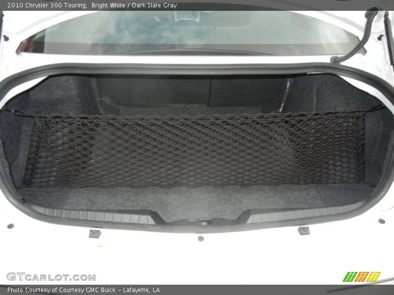 Bright White / Dark Slate Gray 2010 Chrysler 300 Touring