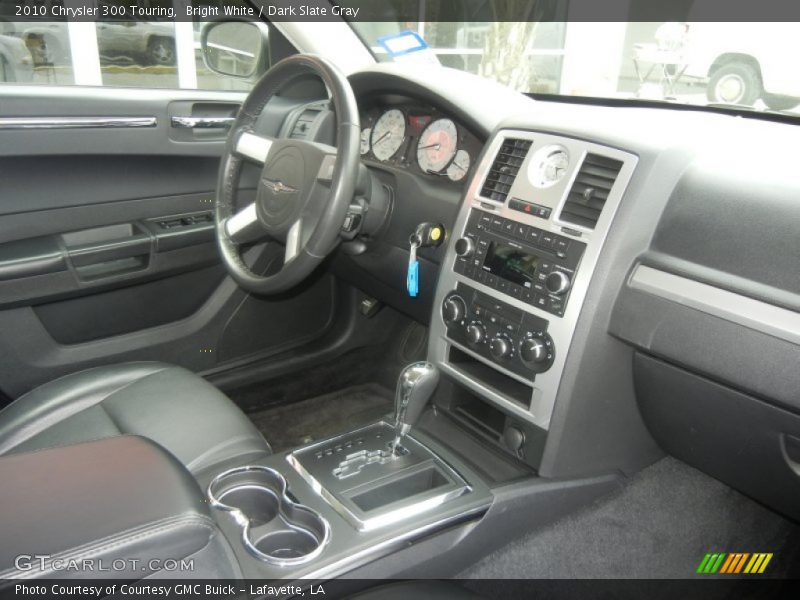 Bright White / Dark Slate Gray 2010 Chrysler 300 Touring