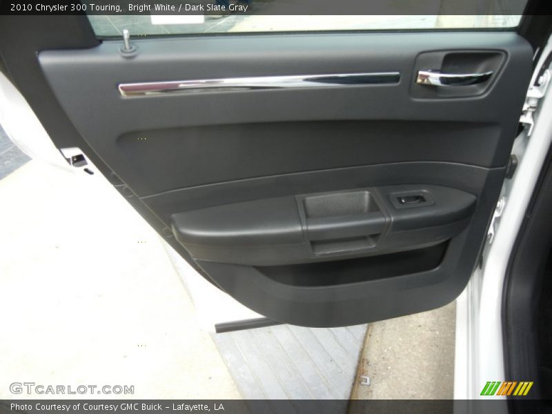 Bright White / Dark Slate Gray 2010 Chrysler 300 Touring