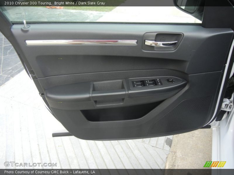 Bright White / Dark Slate Gray 2010 Chrysler 300 Touring