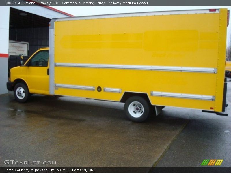 Yellow / Medium Pewter 2008 GMC Savana Cutaway 3500 Commercial Moving Truck