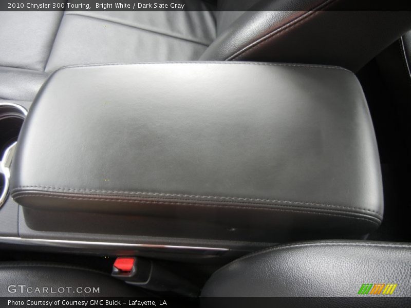 Bright White / Dark Slate Gray 2010 Chrysler 300 Touring