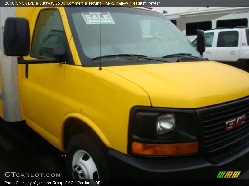 Yellow / Medium Pewter 2008 GMC Savana Cutaway 3500 Commercial Moving Truck