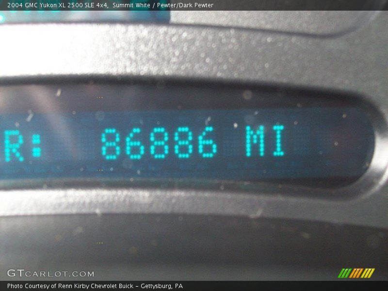 Summit White / Pewter/Dark Pewter 2004 GMC Yukon XL 2500 SLE 4x4