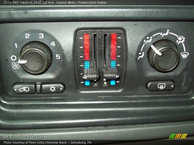 Summit White / Pewter/Dark Pewter 2004 GMC Yukon XL 2500 SLE 4x4