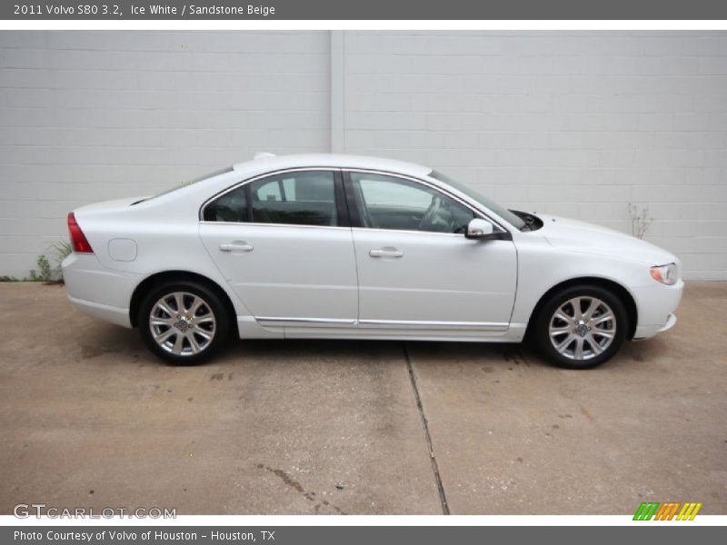 Ice White / Sandstone Beige 2011 Volvo S80 3.2