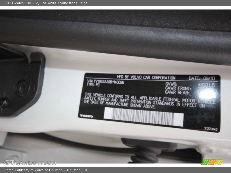 Ice White / Sandstone Beige 2011 Volvo S80 3.2
