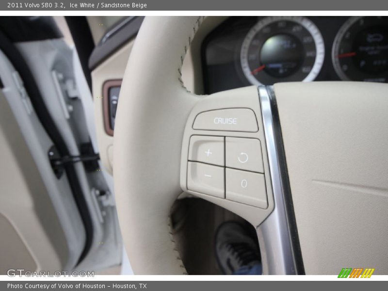 Ice White / Sandstone Beige 2011 Volvo S80 3.2