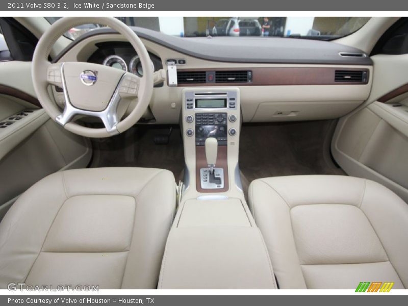 Ice White / Sandstone Beige 2011 Volvo S80 3.2
