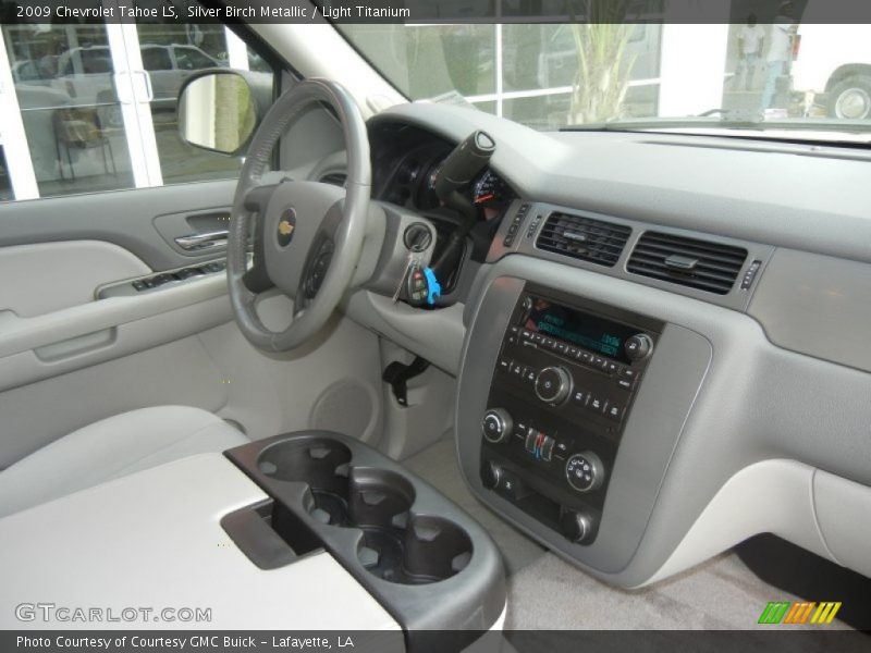 Silver Birch Metallic / Light Titanium 2009 Chevrolet Tahoe LS