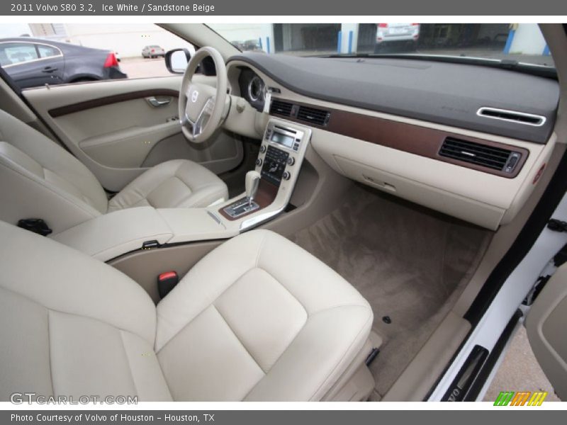Ice White / Sandstone Beige 2011 Volvo S80 3.2