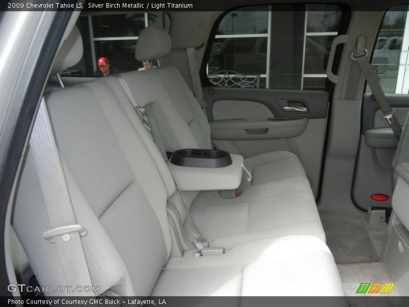 Silver Birch Metallic / Light Titanium 2009 Chevrolet Tahoe LS