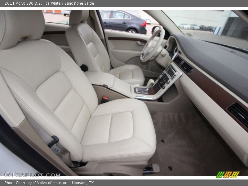 Ice White / Sandstone Beige 2011 Volvo S80 3.2