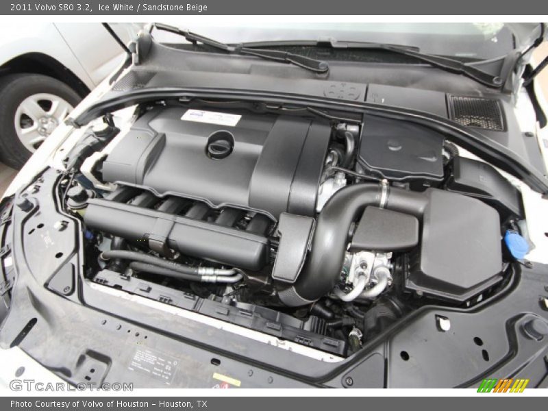 Ice White / Sandstone Beige 2011 Volvo S80 3.2