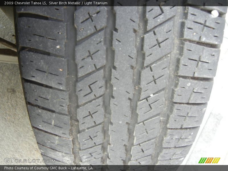 Silver Birch Metallic / Light Titanium 2009 Chevrolet Tahoe LS