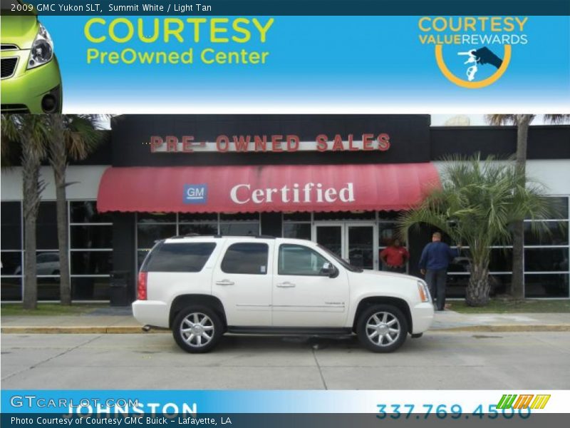 Summit White / Light Tan 2009 GMC Yukon SLT