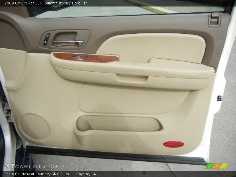 Door Panel of 2009 Yukon SLT