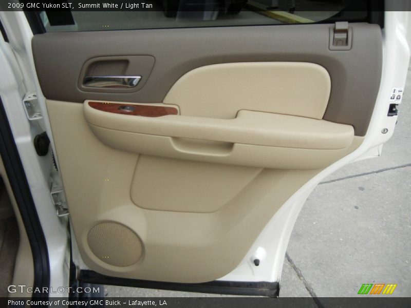 Door Panel of 2009 Yukon SLT