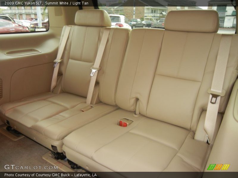 Summit White / Light Tan 2009 GMC Yukon SLT