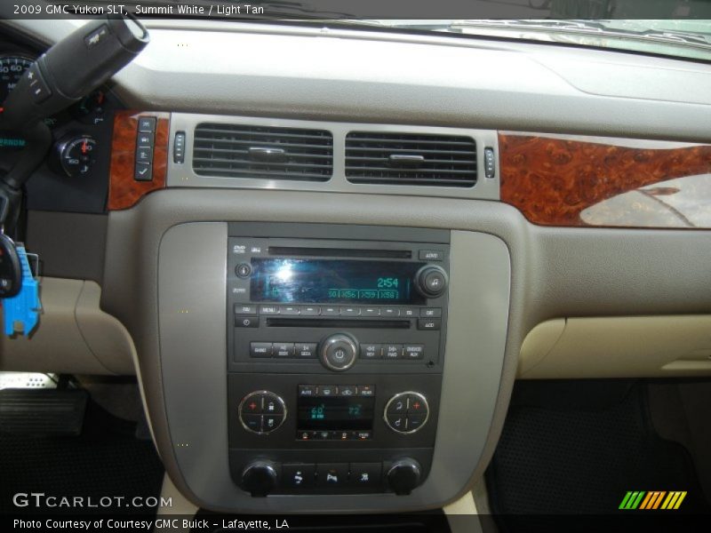 Summit White / Light Tan 2009 GMC Yukon SLT