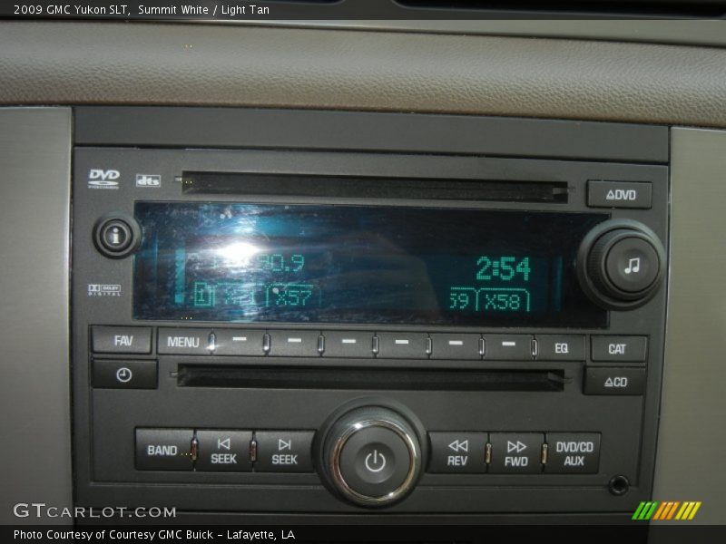 Summit White / Light Tan 2009 GMC Yukon SLT