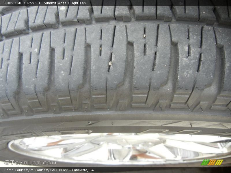 Summit White / Light Tan 2009 GMC Yukon SLT