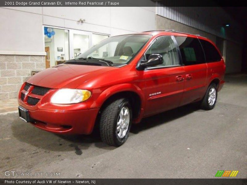 Inferno Red Pearlcoat / Taupe 2001 Dodge Grand Caravan EX