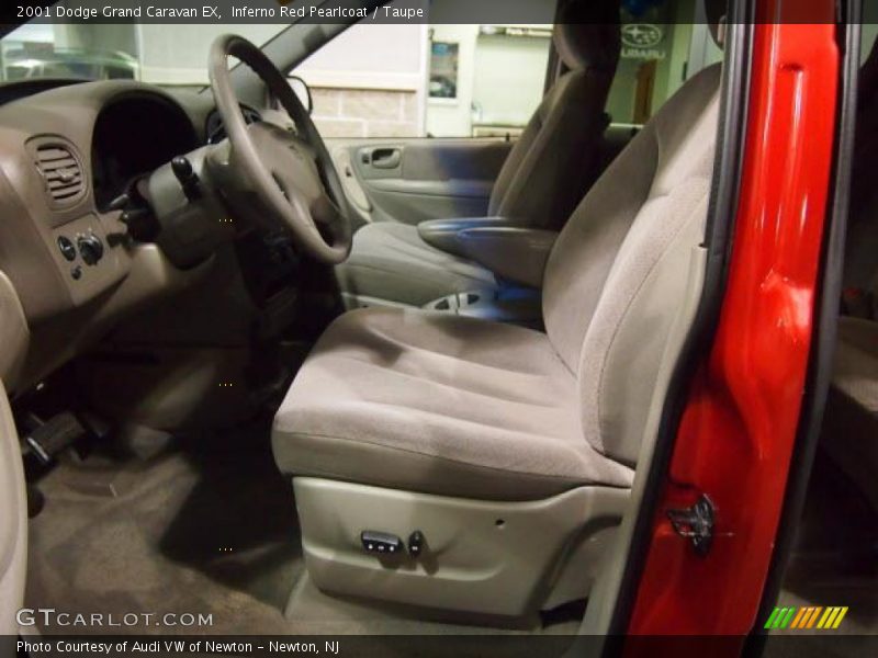 Inferno Red Pearlcoat / Taupe 2001 Dodge Grand Caravan EX