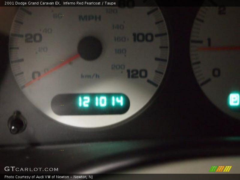 Inferno Red Pearlcoat / Taupe 2001 Dodge Grand Caravan EX