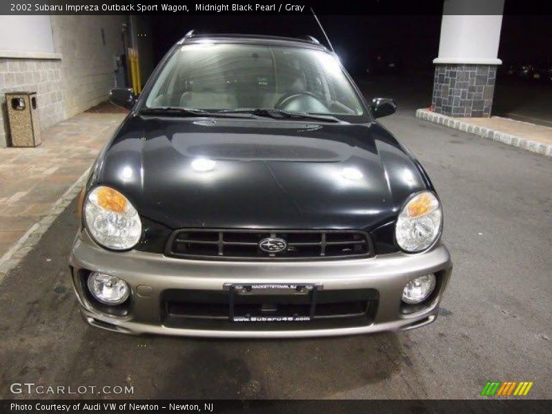 Midnight Black Pearl / Gray 2002 Subaru Impreza Outback Sport Wagon