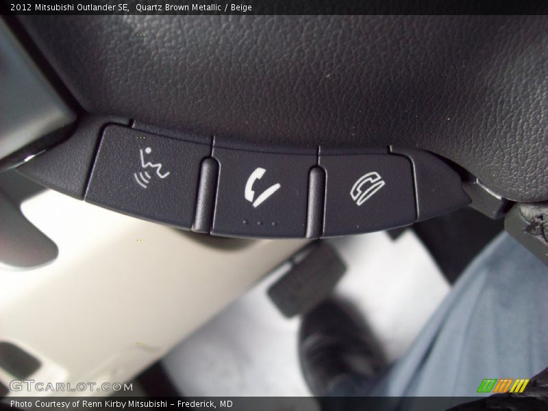 Quartz Brown Metallic / Beige 2012 Mitsubishi Outlander SE