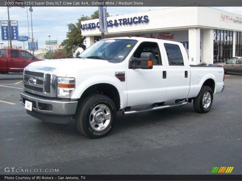 Oxford White / Medium Stone 2009 Ford F250 Super Duty XLT Crew Cab 4x4