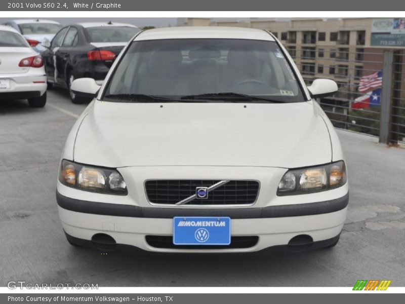 White / Graphite 2001 Volvo S60 2.4