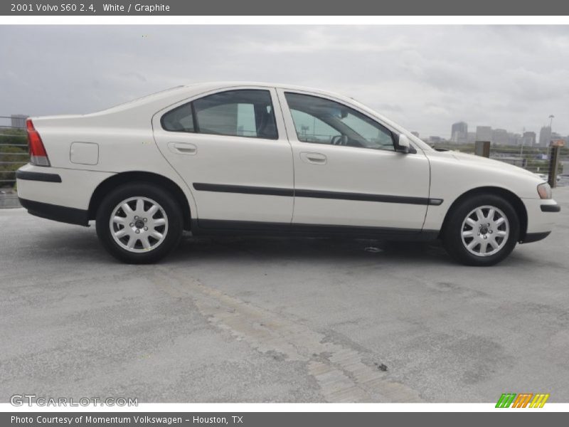 White / Graphite 2001 Volvo S60 2.4