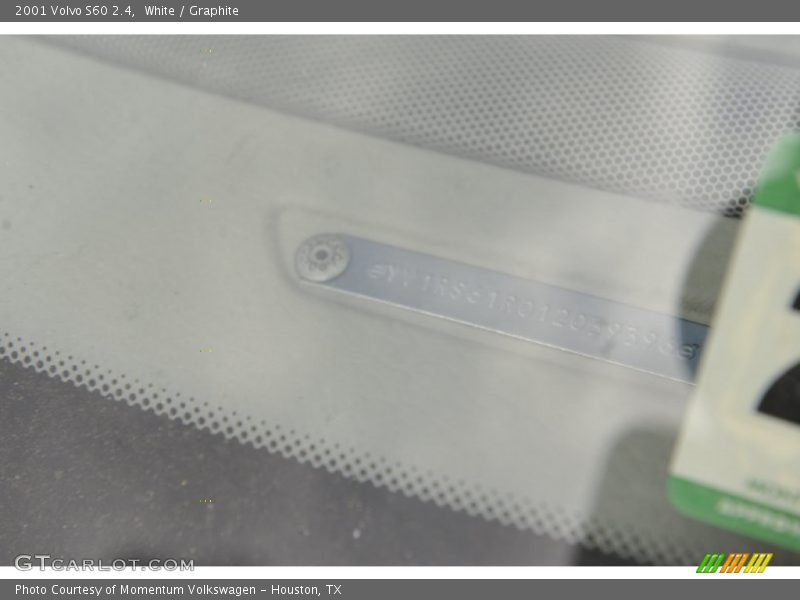 White / Graphite 2001 Volvo S60 2.4