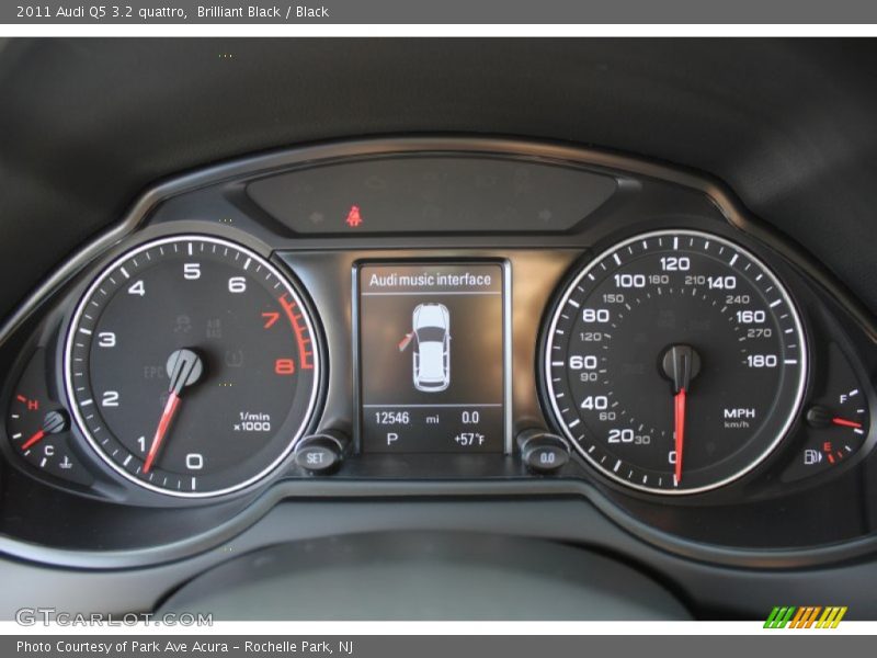 Brilliant Black / Black 2011 Audi Q5 3.2 quattro