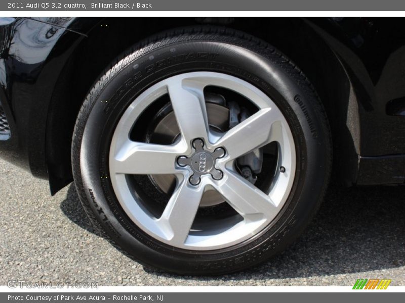 Brilliant Black / Black 2011 Audi Q5 3.2 quattro