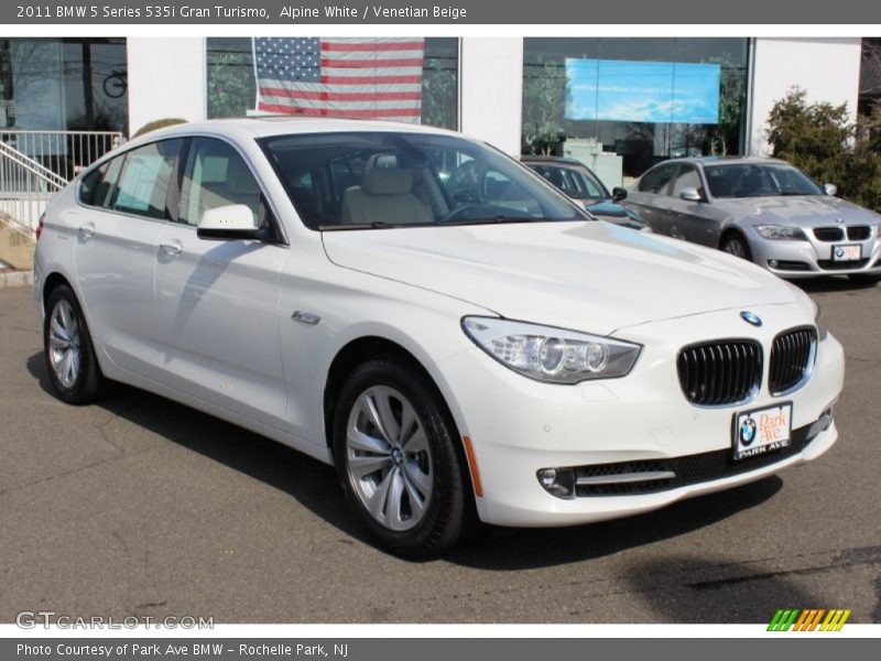 Alpine White / Venetian Beige 2011 BMW 5 Series 535i Gran Turismo