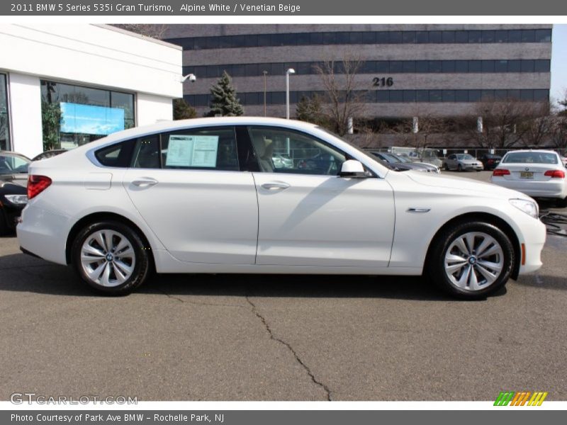 Alpine White / Venetian Beige 2011 BMW 5 Series 535i Gran Turismo