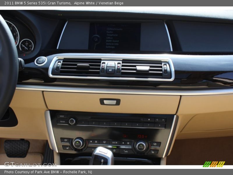 Alpine White / Venetian Beige 2011 BMW 5 Series 535i Gran Turismo
