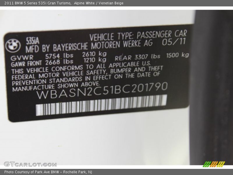 Alpine White / Venetian Beige 2011 BMW 5 Series 535i Gran Turismo