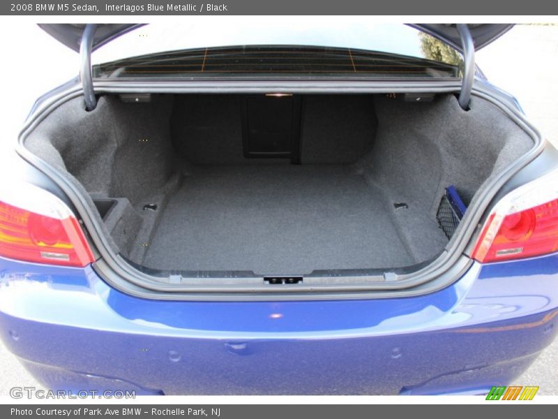  2008 M5 Sedan Trunk