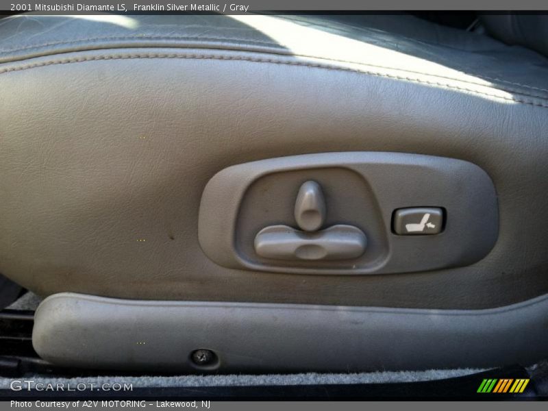 Franklin Silver Metallic / Gray 2001 Mitsubishi Diamante LS