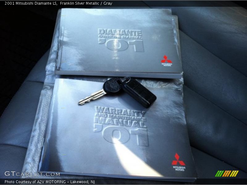 Franklin Silver Metallic / Gray 2001 Mitsubishi Diamante LS