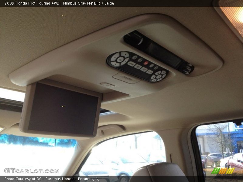 Nimbus Gray Metallic / Beige 2009 Honda Pilot Touring 4WD
