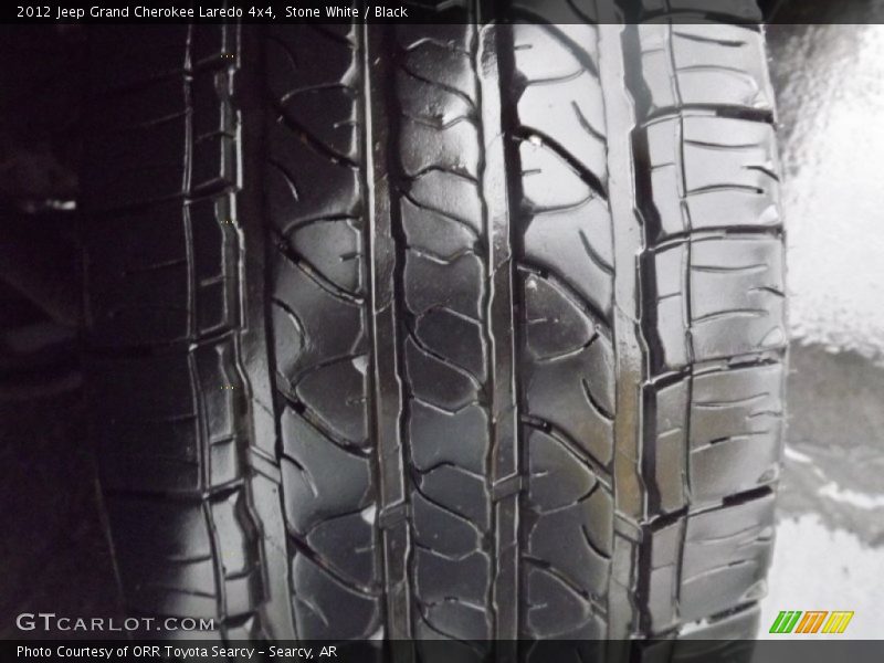 Stone White / Black 2012 Jeep Grand Cherokee Laredo 4x4